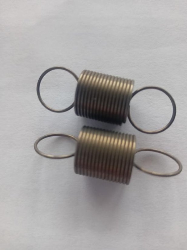 Zugfeder 0,9x13,4x39